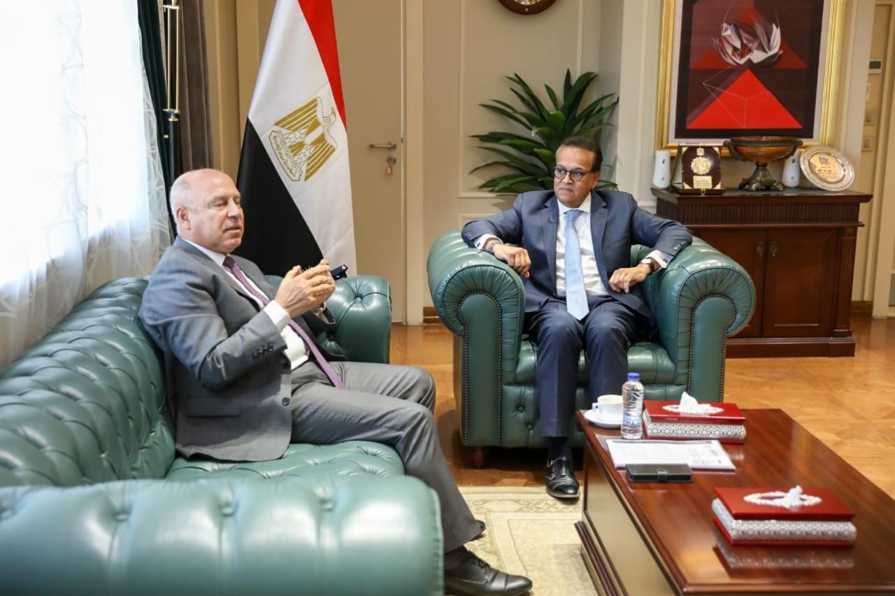 تنفيذا لتكليفات  السيد الرئيس عبدالفتاح السيسي بدعم التنمية الصناعية وتوطين صناعة الدواء